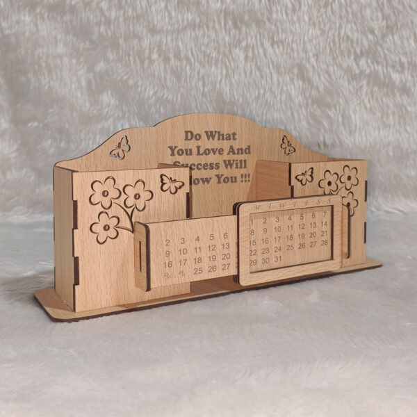 Desk Organizer with Calendar